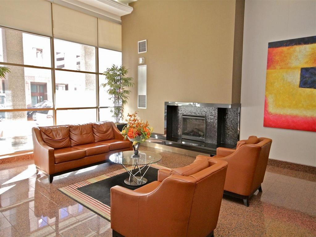 Canada Suites On Bay, Established 1998 Toronto Eksteriør billede