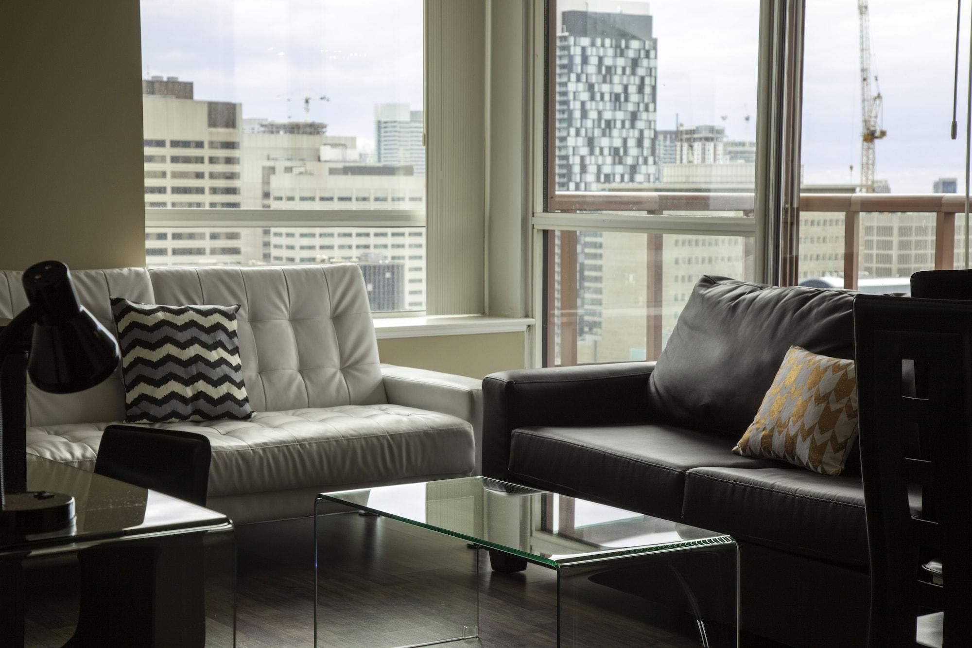 Canada Suites On Bay, Established 1998 Toronto Eksteriør billede