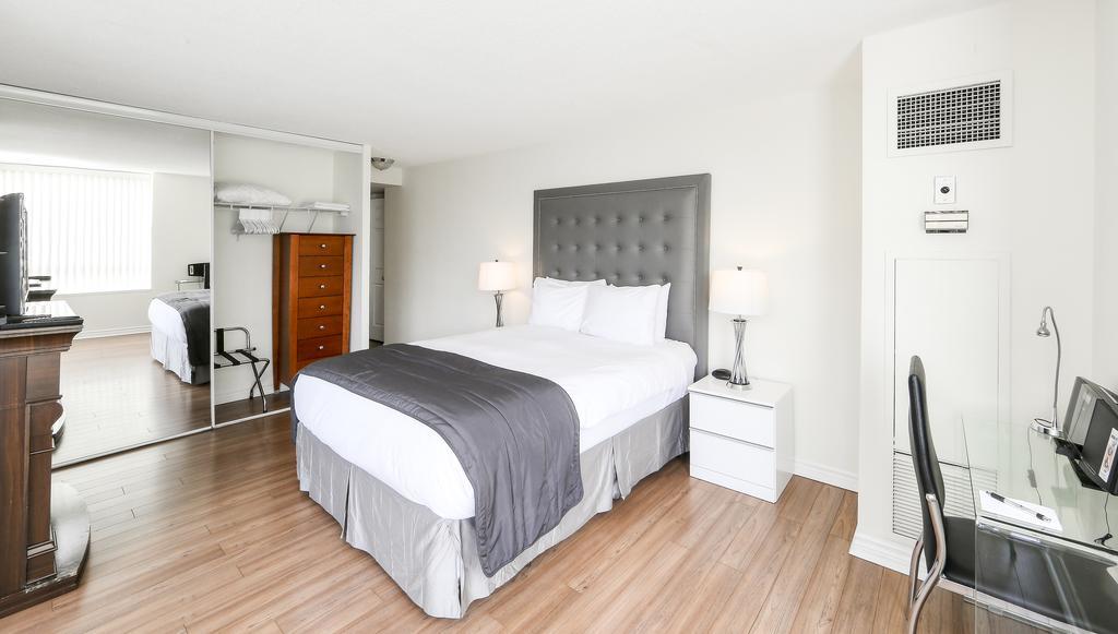 Canada Suites On Bay, Established 1998 Toronto Eksteriør billede